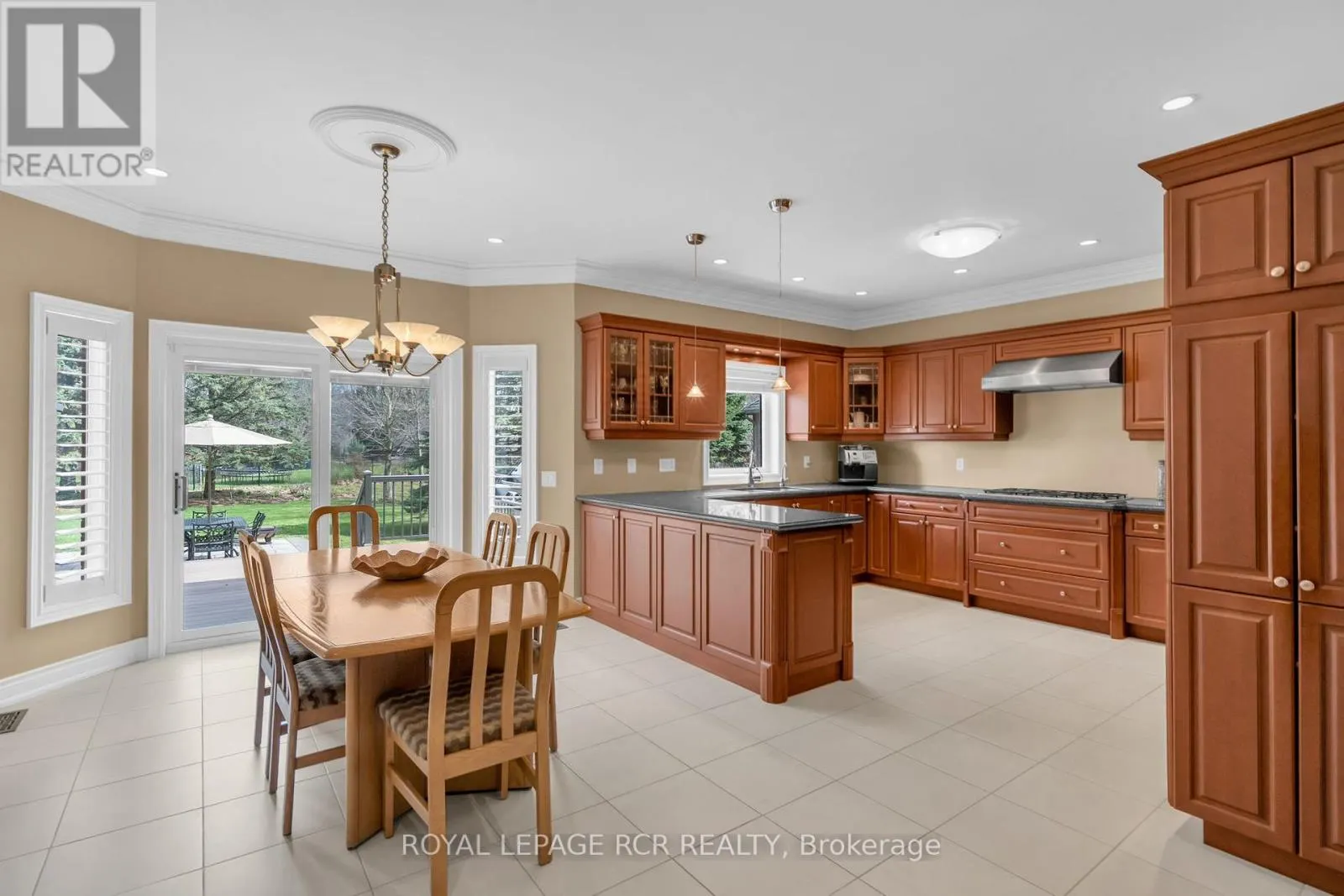 70 ENGLISH DAISY COURT