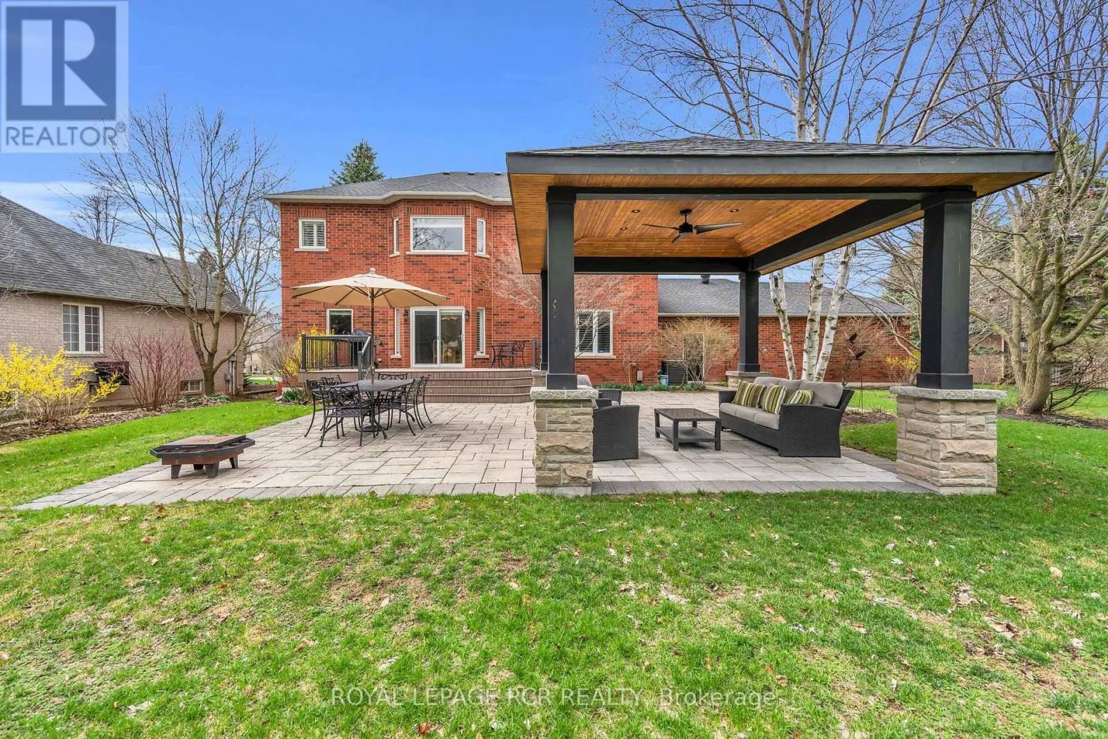 70 ENGLISH DAISY COURT