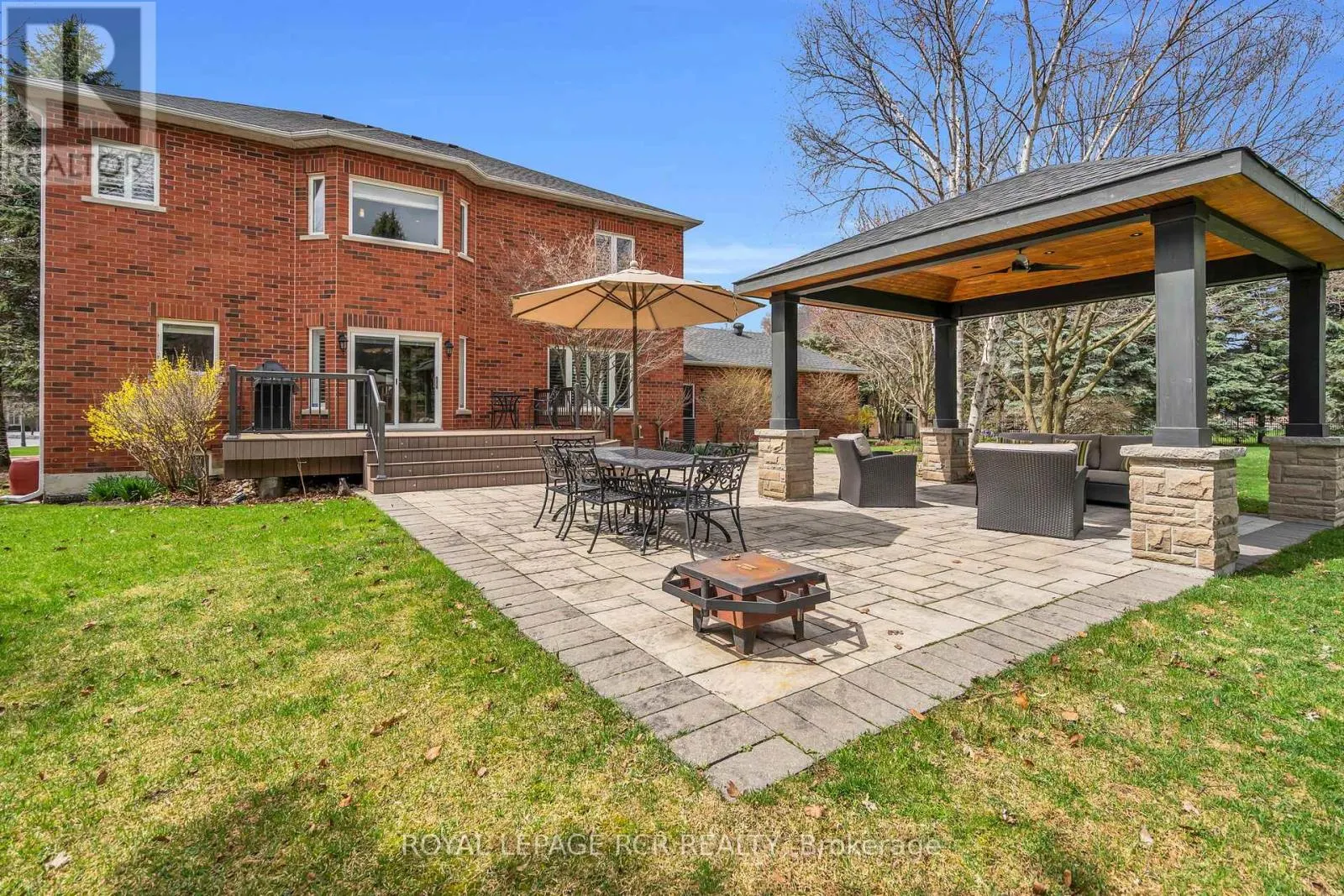 70 ENGLISH DAISY COURT