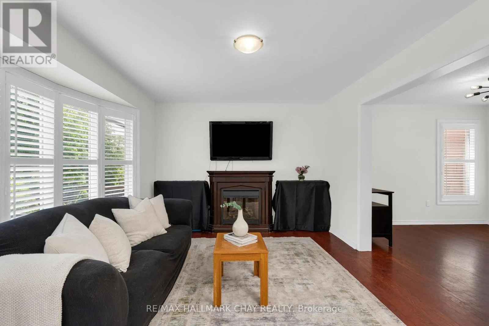 19 CALLANDER CRESCENT
