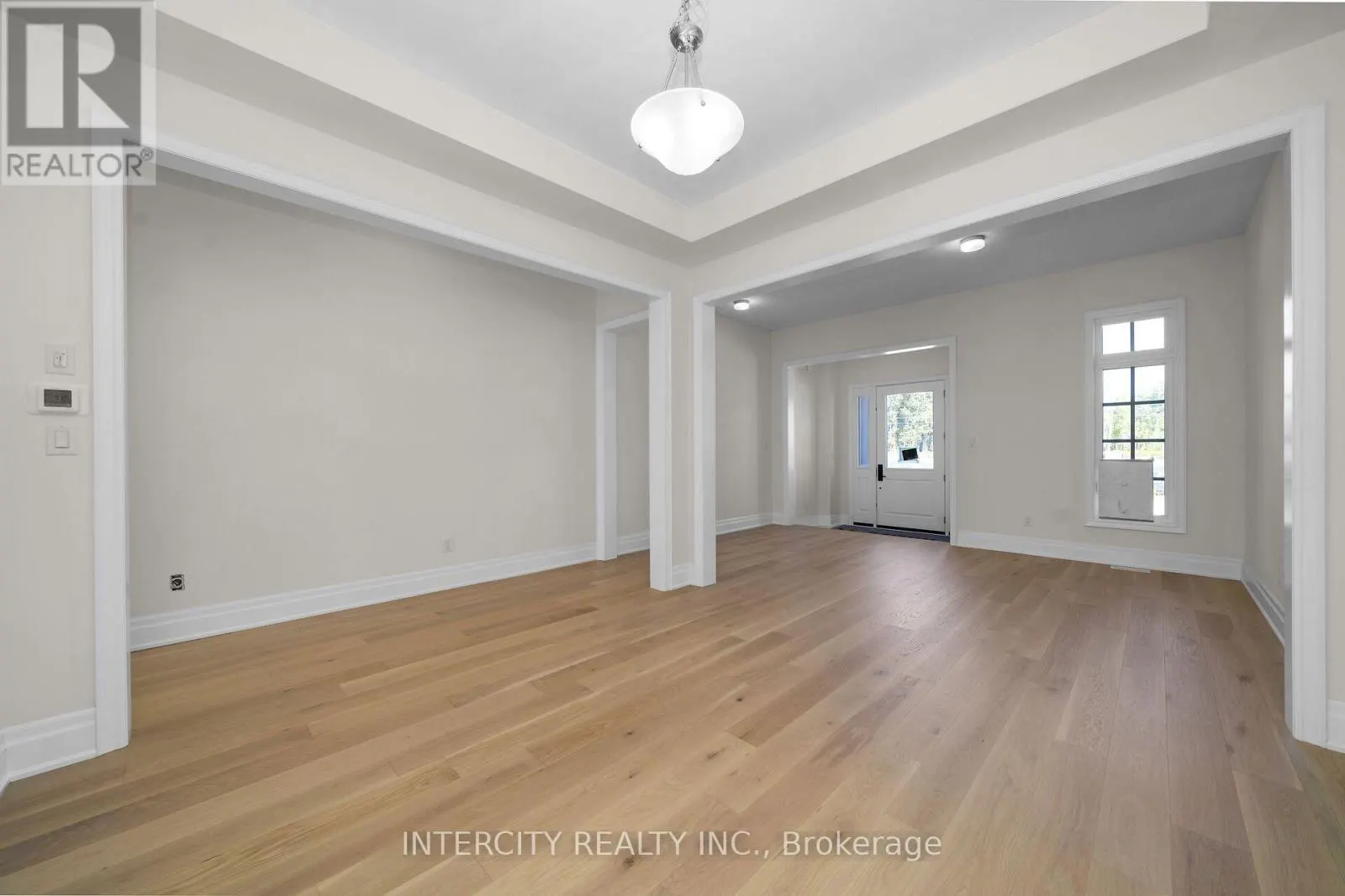 33 GIANVITO CRESCENT