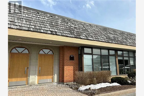 UNIT 10 - 35 WEST PEARCE STREET
