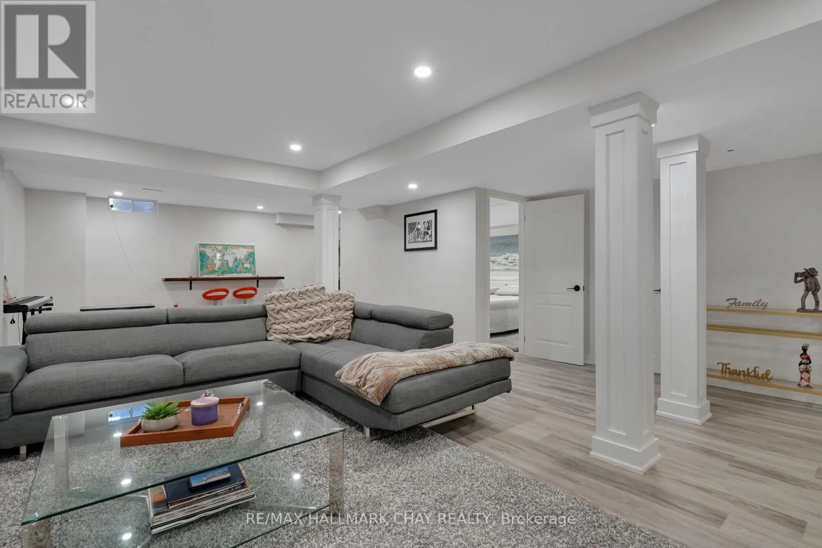 2199 DAWSON CRESCENT
