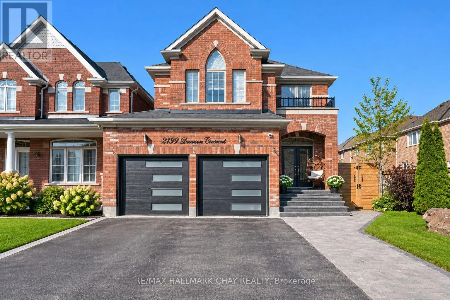 2199 DAWSON CRESCENT