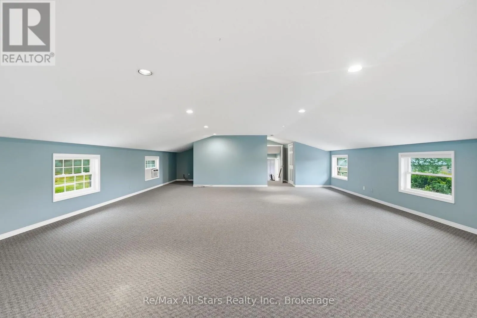 226 DURHAM RD 8 ROAD