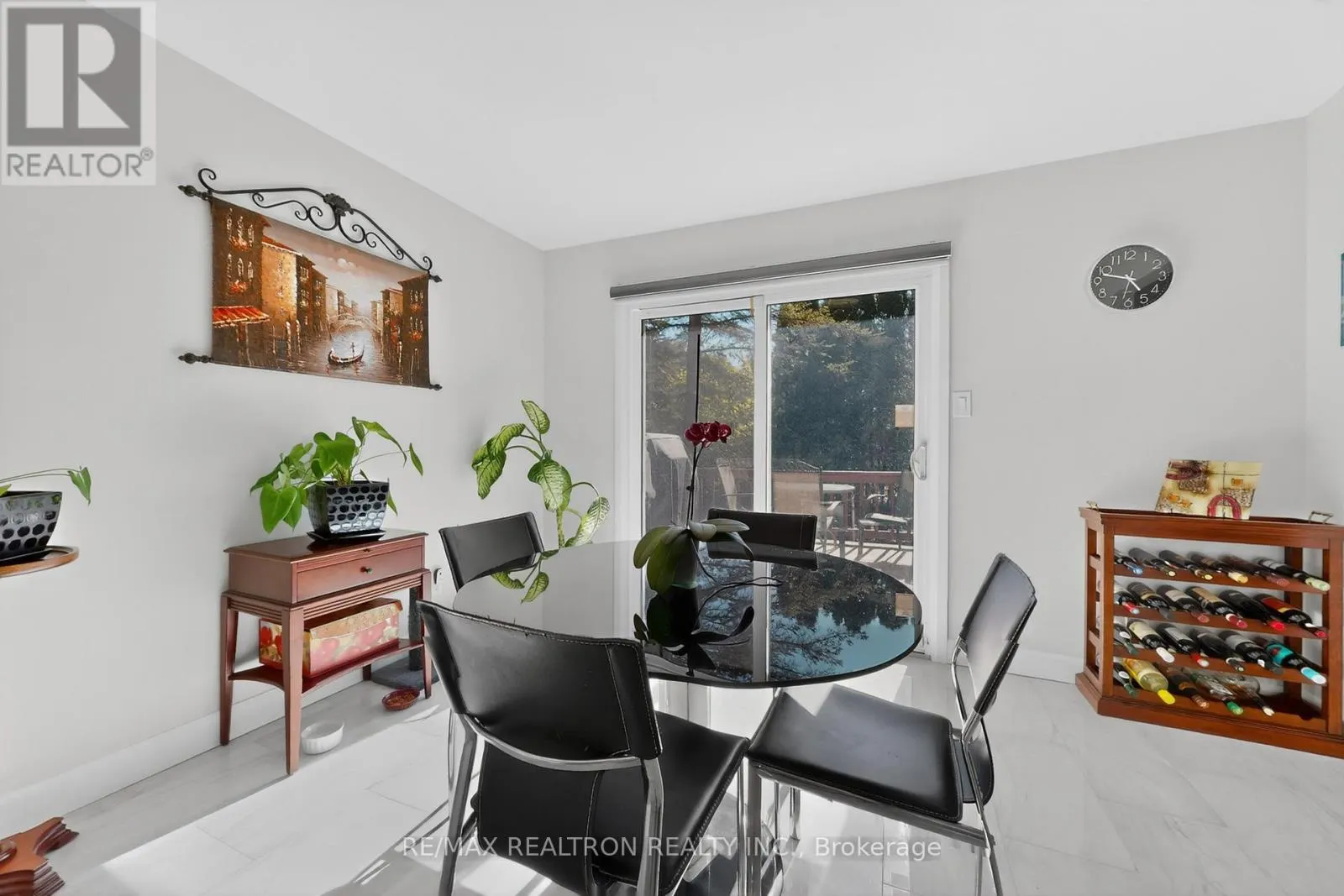 3 EARLS COURT
