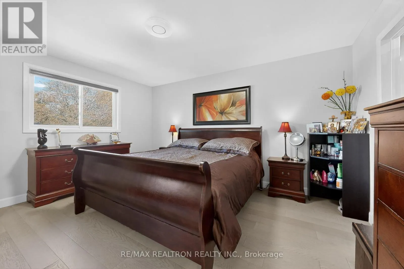 3 EARLS COURT