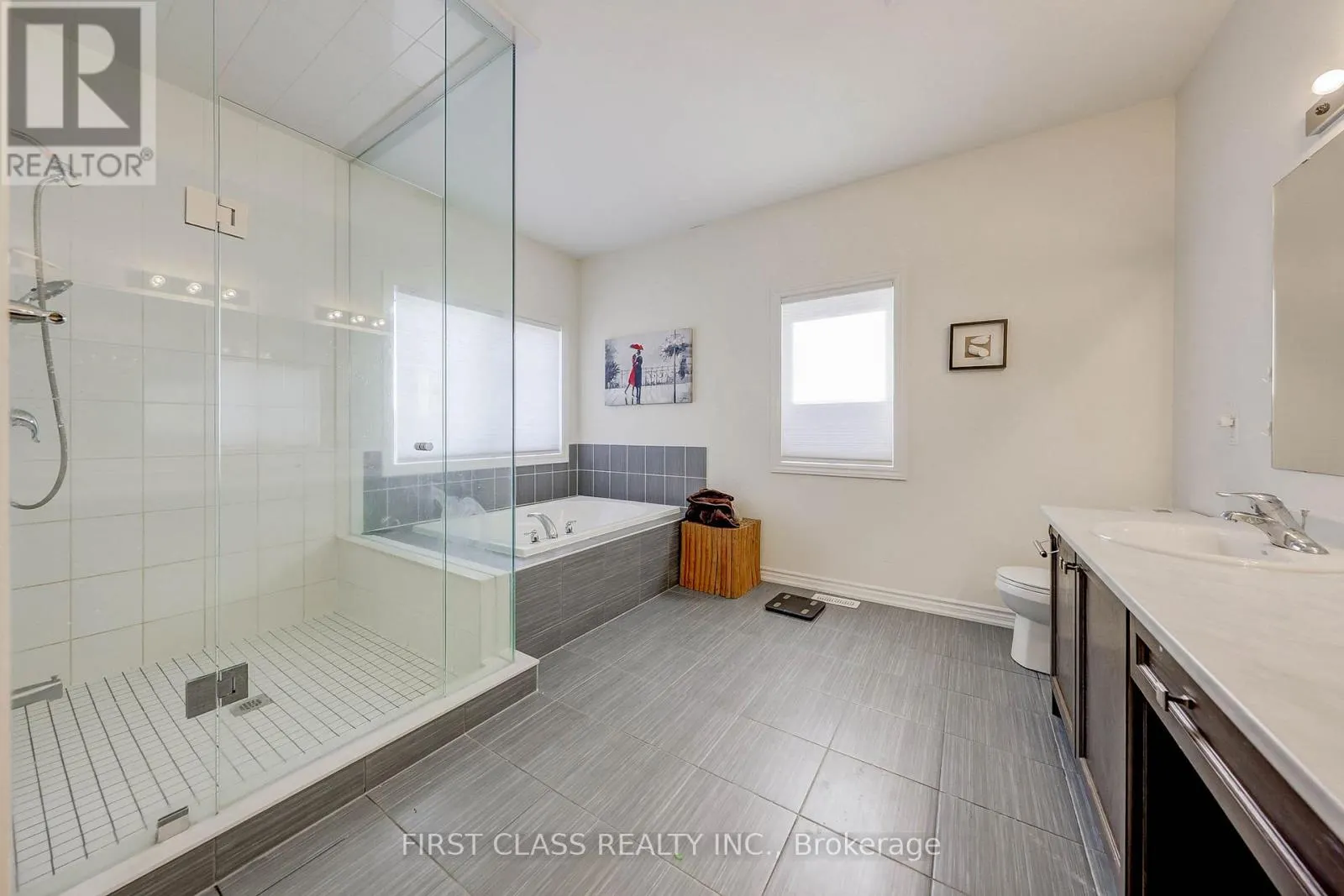 7 CRANLEY ROAD