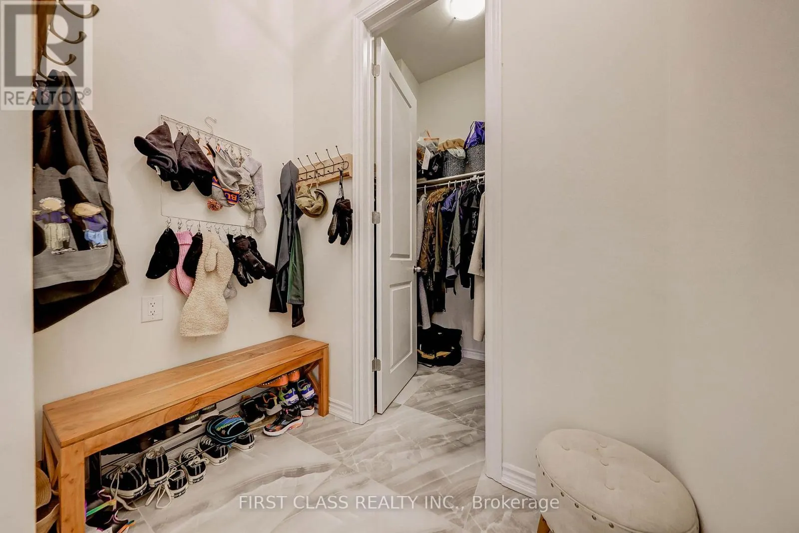 7 CRANLEY ROAD