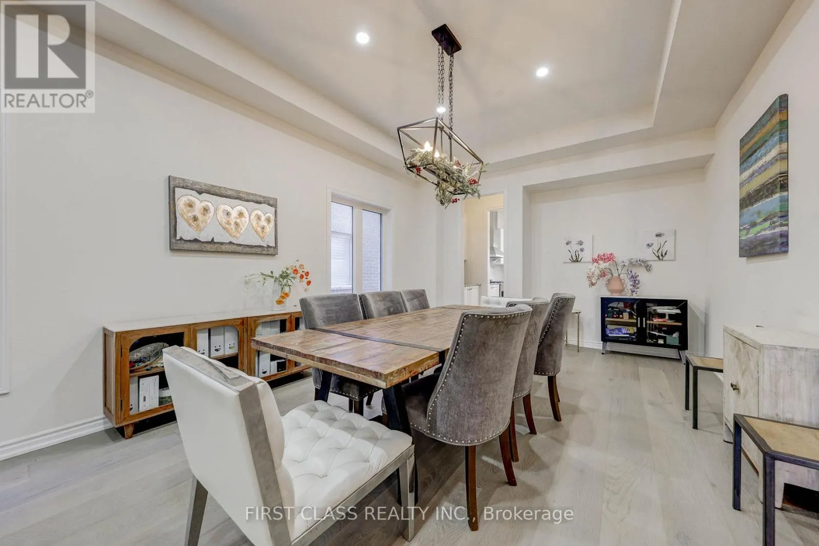 7 CRANLEY ROAD