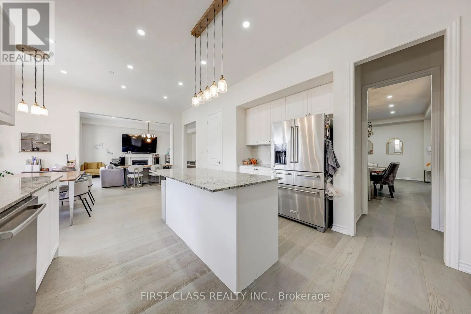 7 CRANLEY ROAD