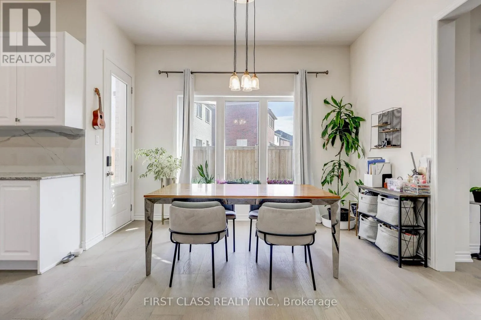 7 CRANLEY ROAD