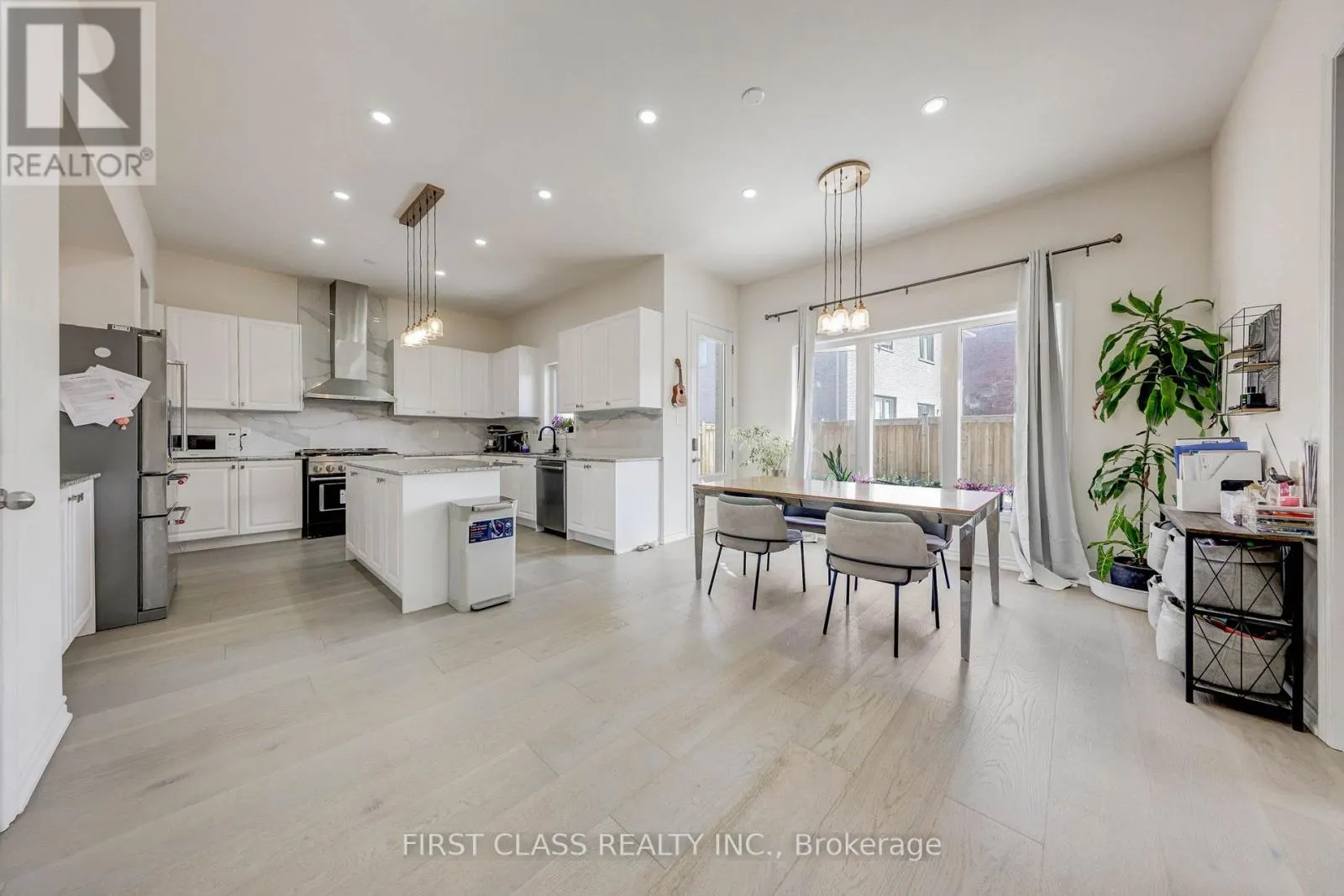 7 CRANLEY ROAD