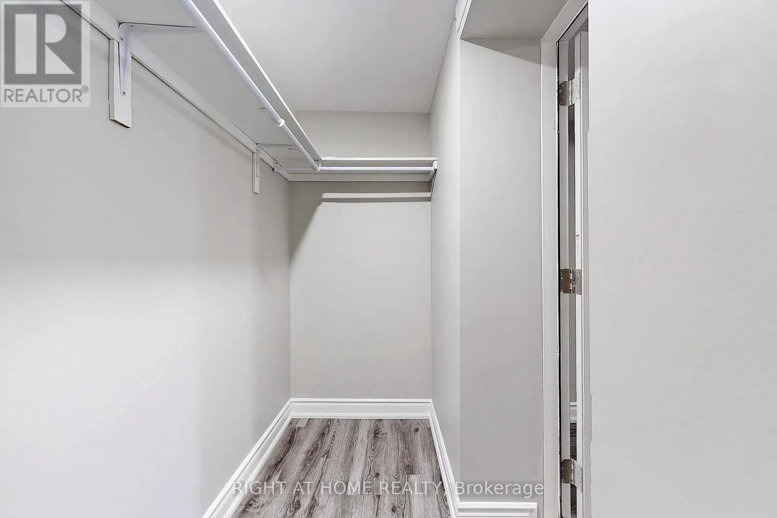 BASEMENT - 198 BOUNDARY BOULEVARD