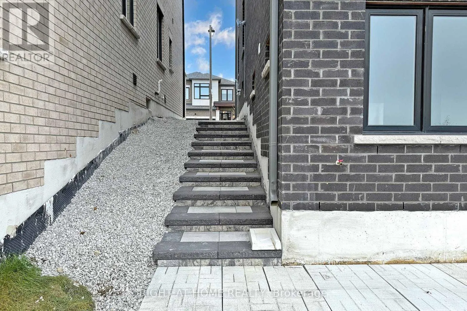 BASEMENT - 198 BOUNDARY BOULEVARD
