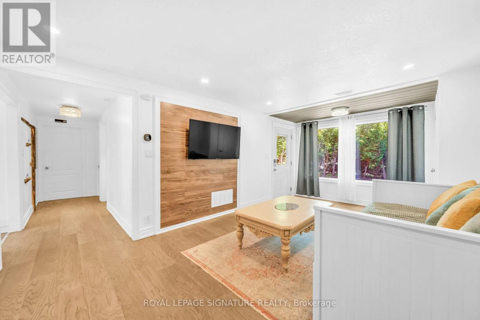 2020 KATE AVENUE