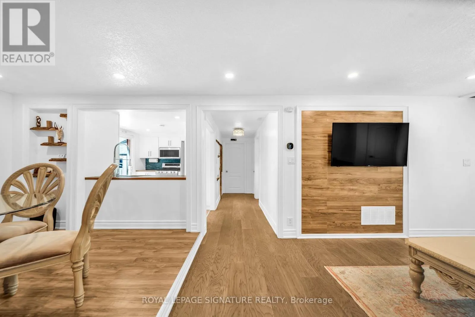 2020 KATE AVENUE
