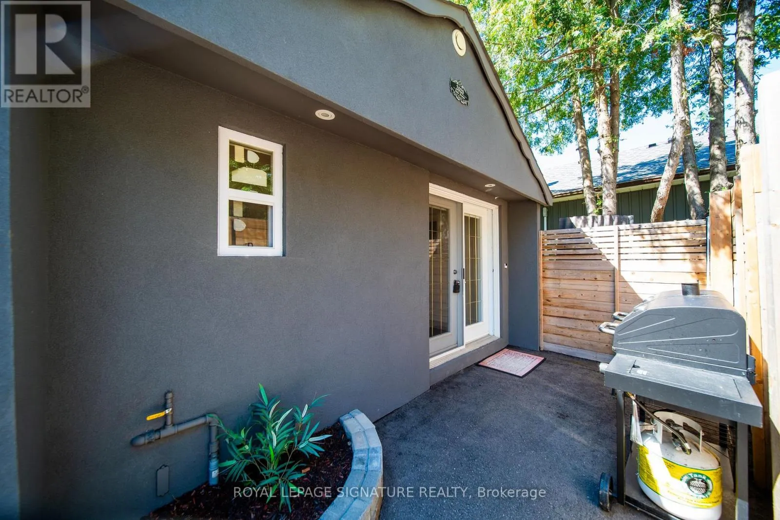 2020 KATE AVENUE