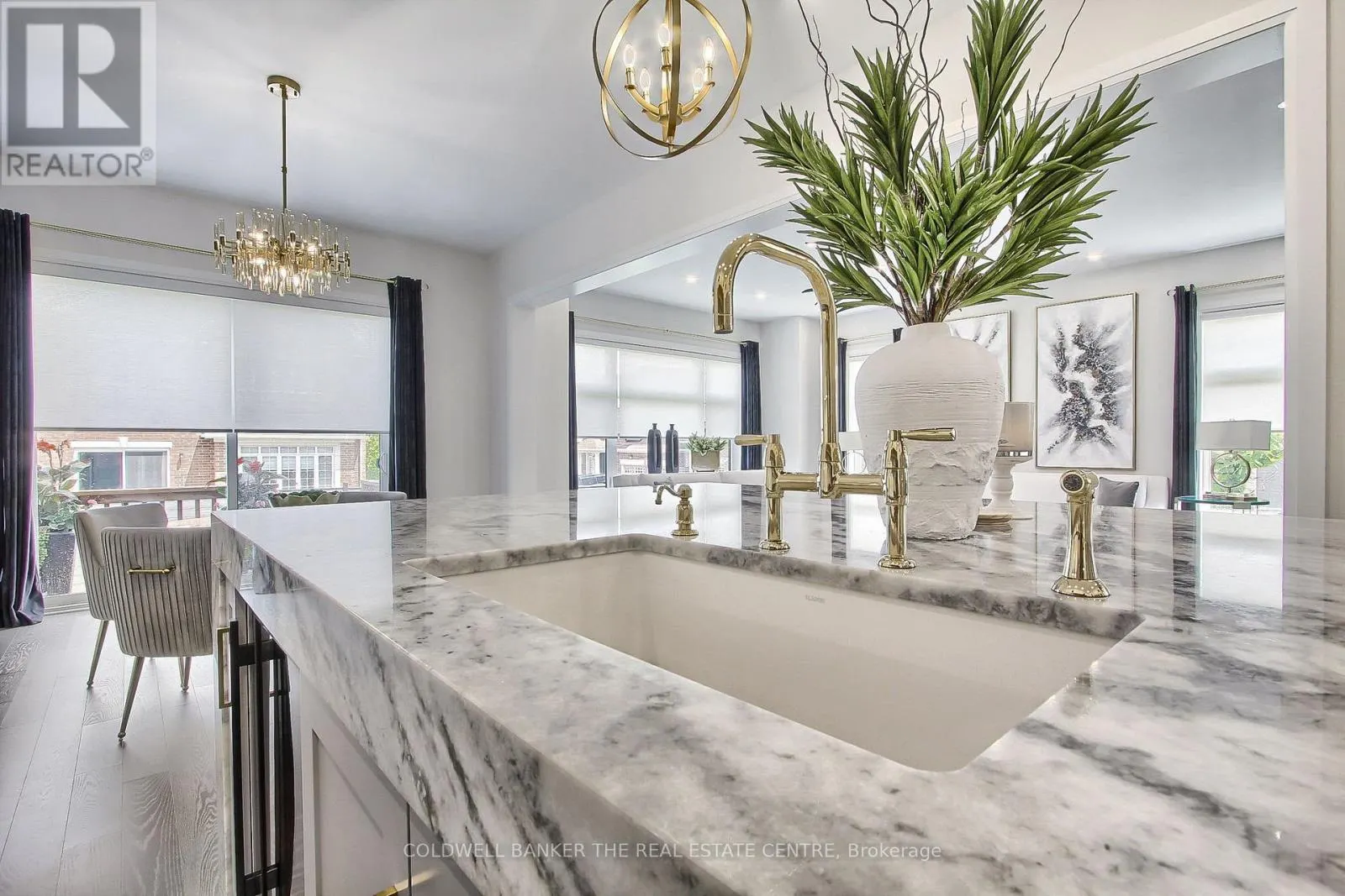 92 MAPLE FIELDS CIRCLE