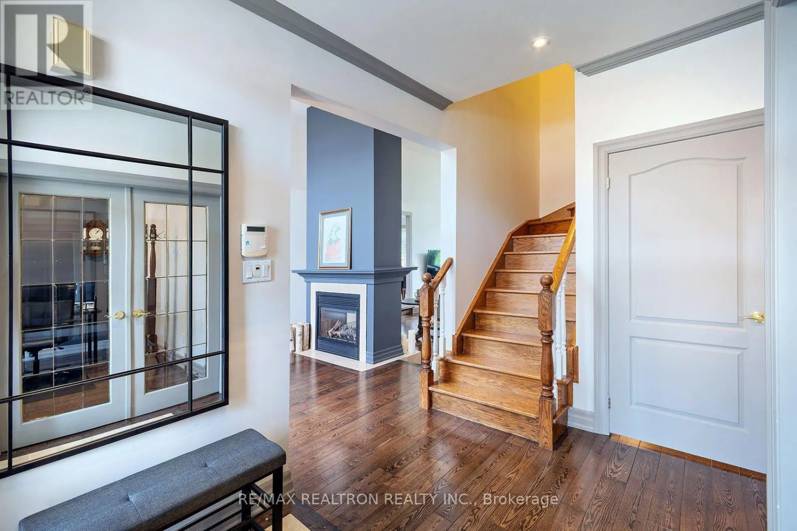 412 FALCONWOOD HOLLOW