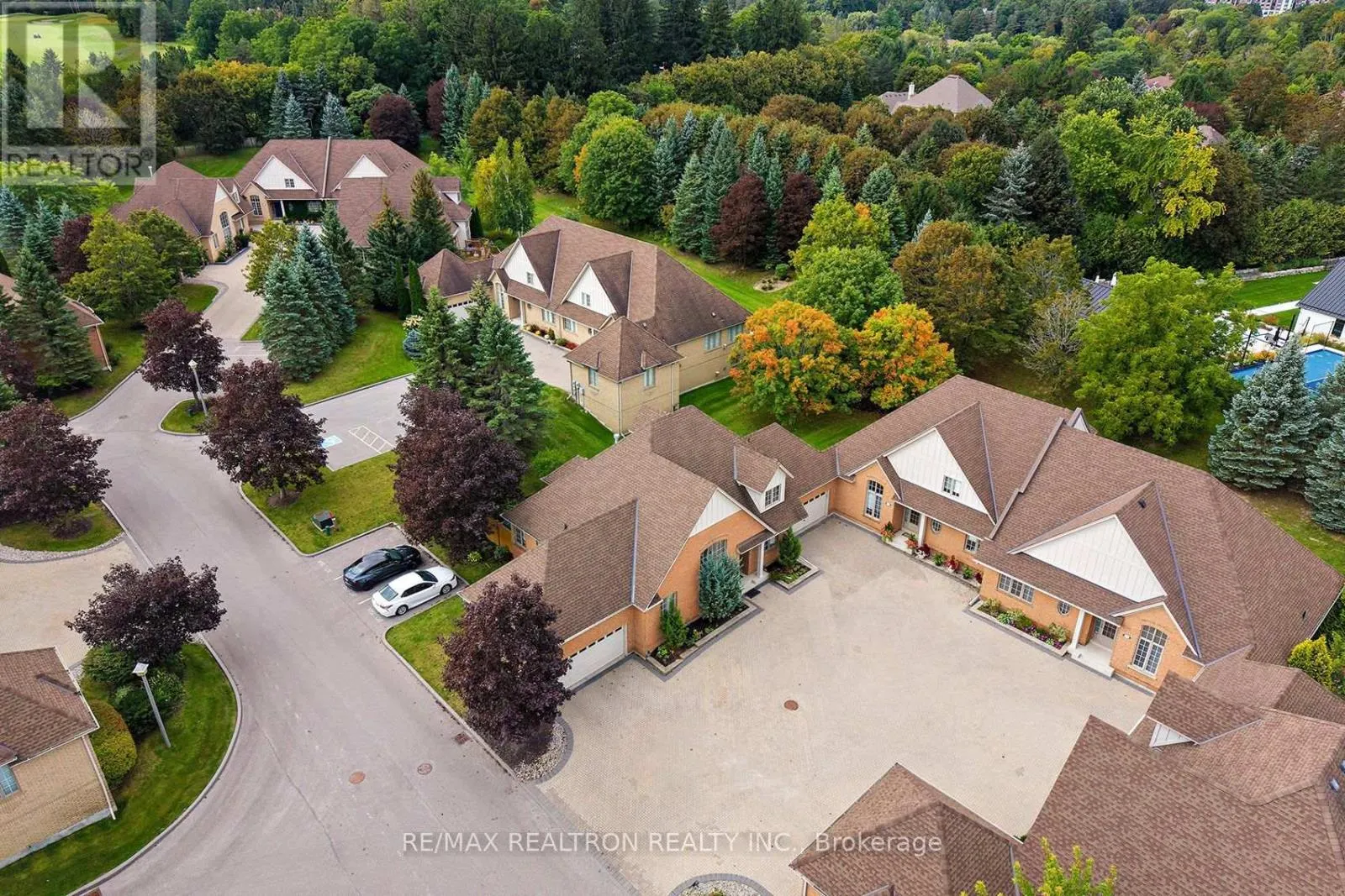 412 FALCONWOOD HOLLOW