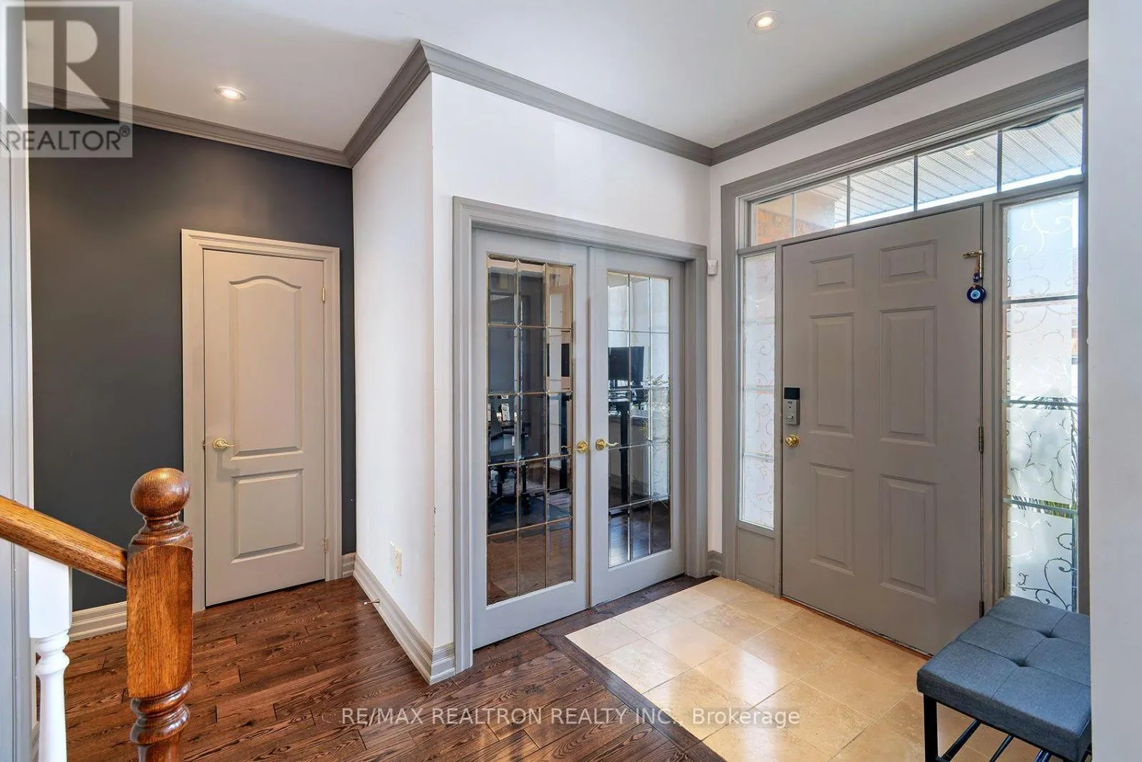 412 FALCONWOOD HOLLOW
