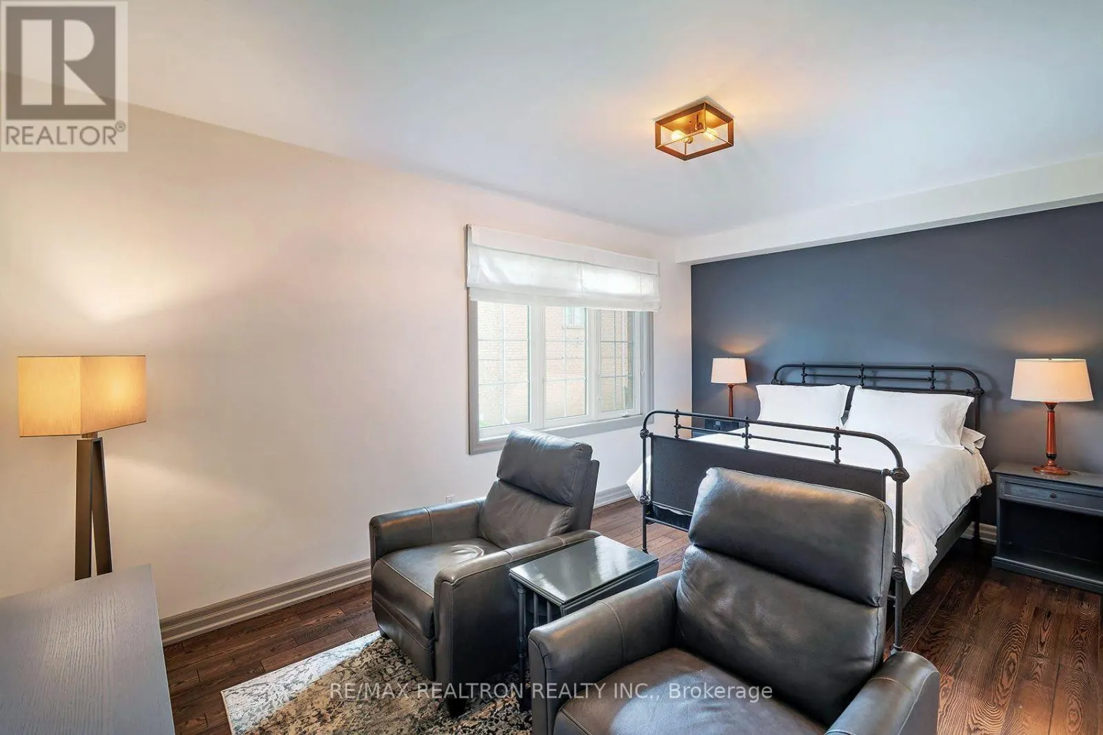 412 FALCONWOOD HOLLOW