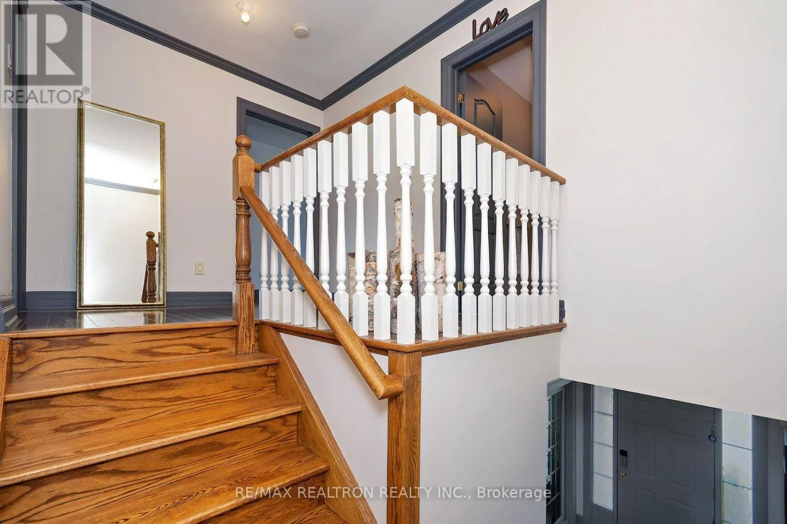 412 FALCONWOOD HOLLOW
