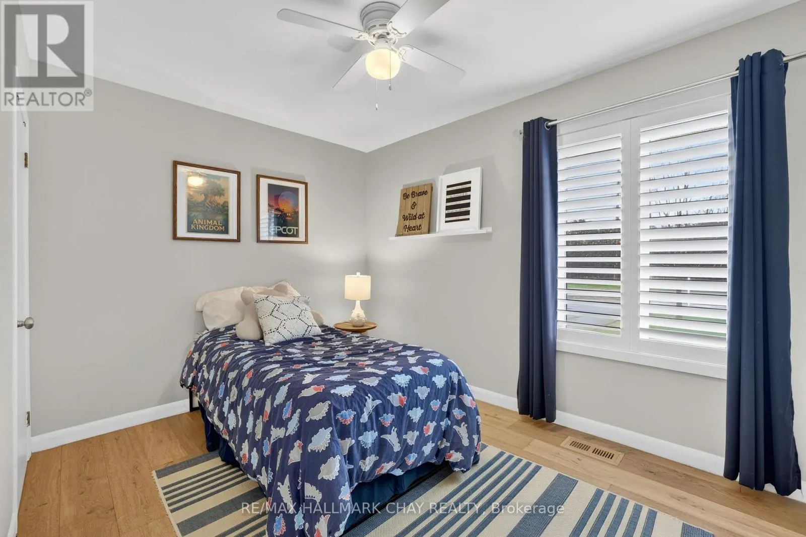 1587 MOUNT ALBERT ROAD