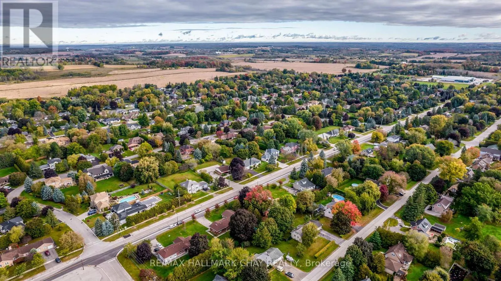 1587 MOUNT ALBERT ROAD