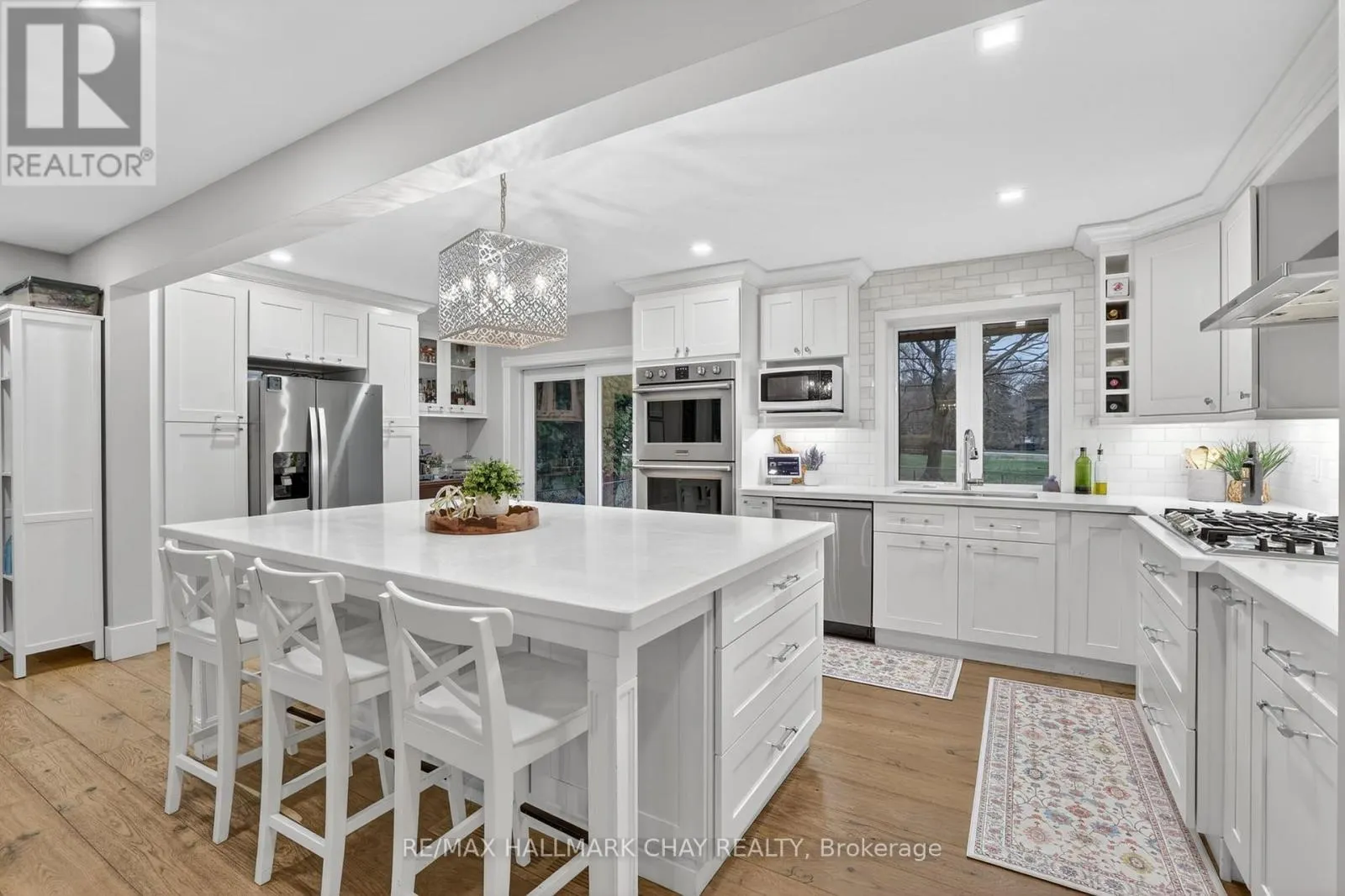 1587 MOUNT ALBERT ROAD