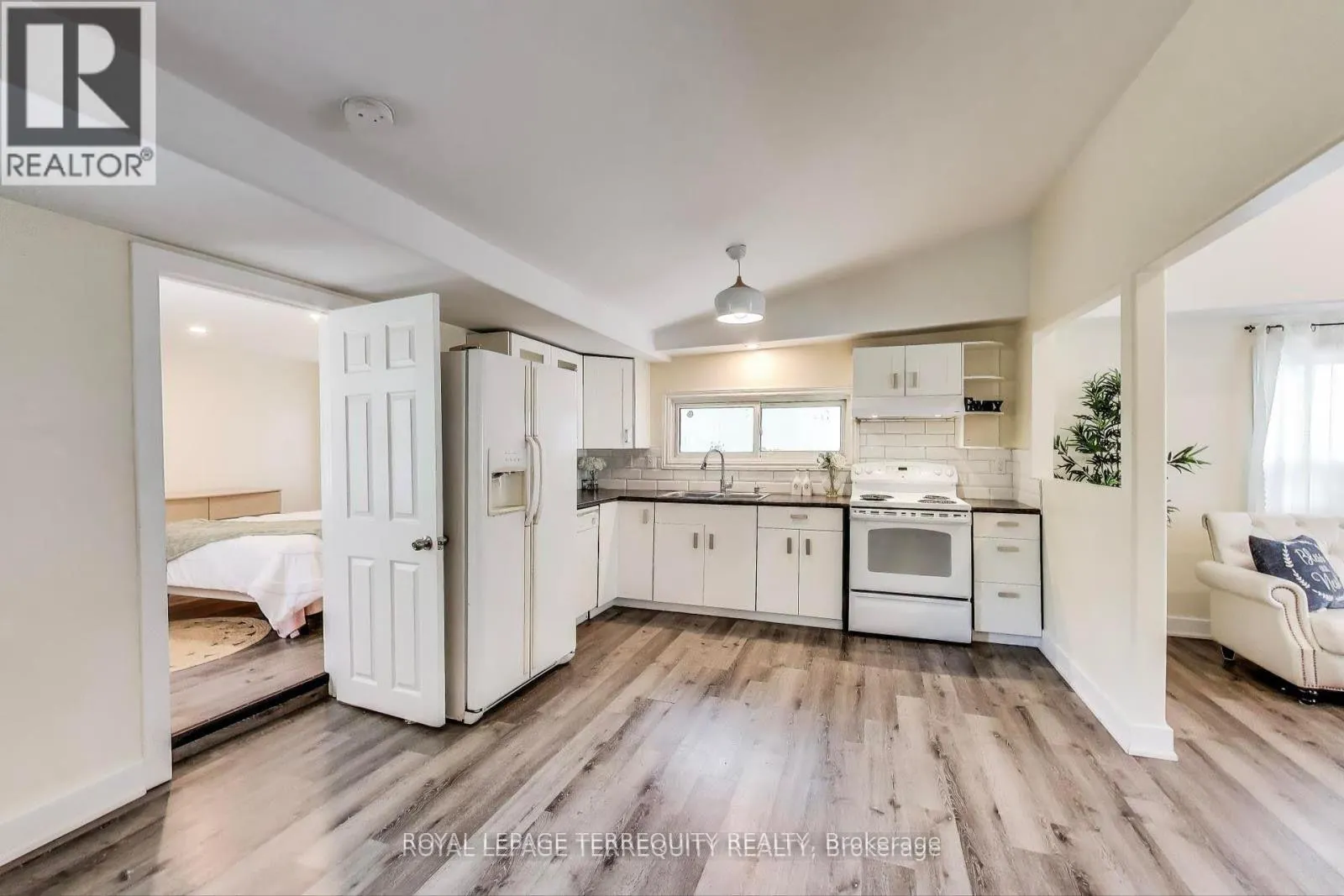 3251 RAVENSHOE ROAD