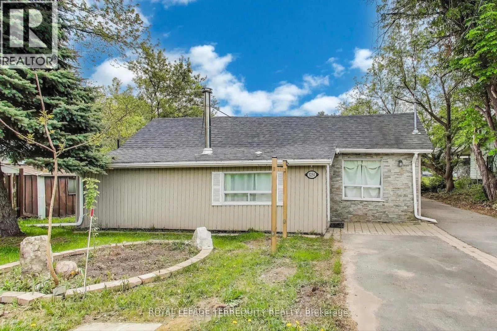 3251 RAVENSHOE ROAD