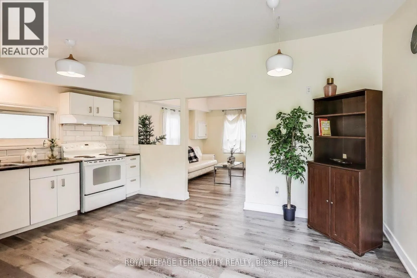3251 RAVENSHOE ROAD