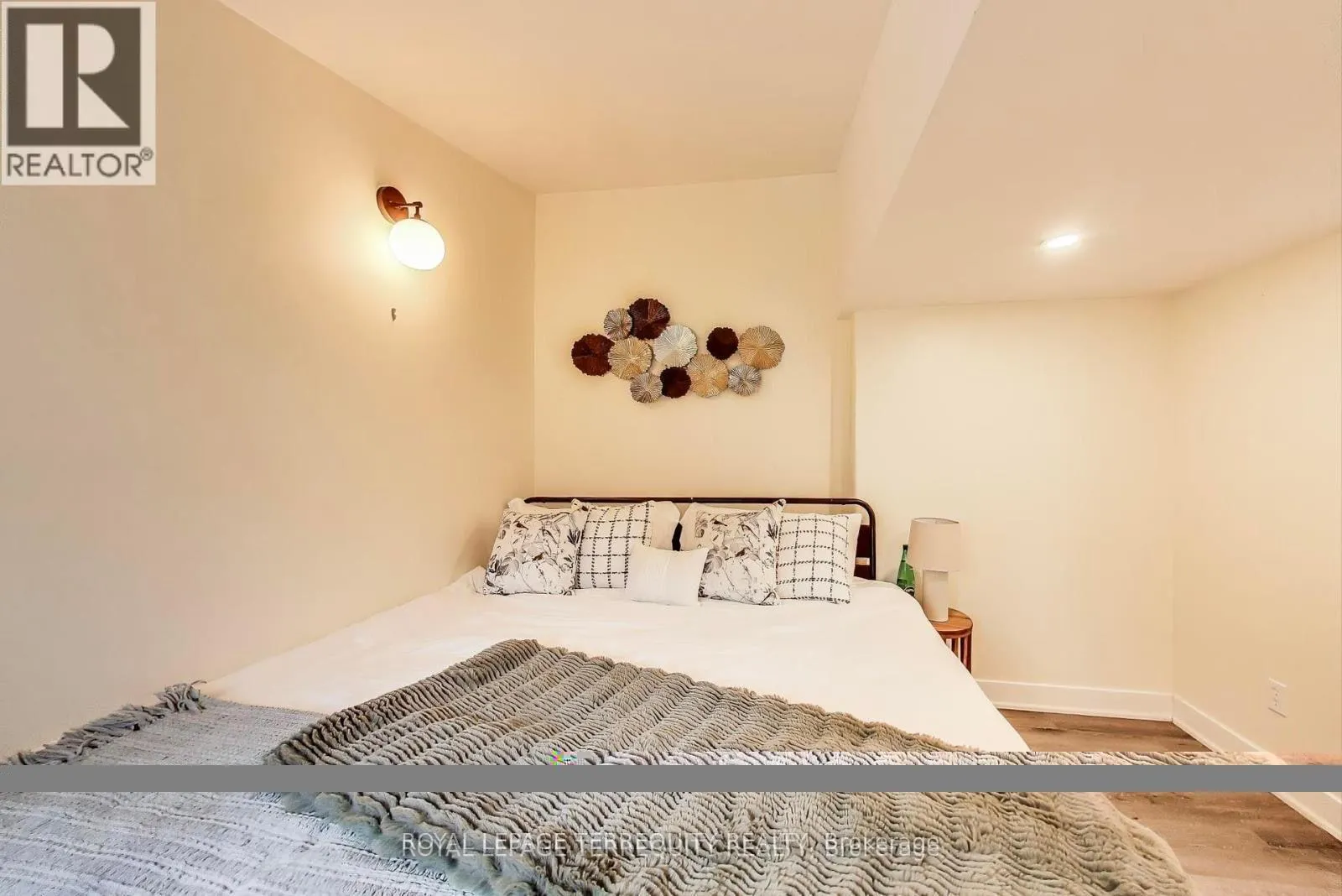 3251 RAVENSHOE ROAD