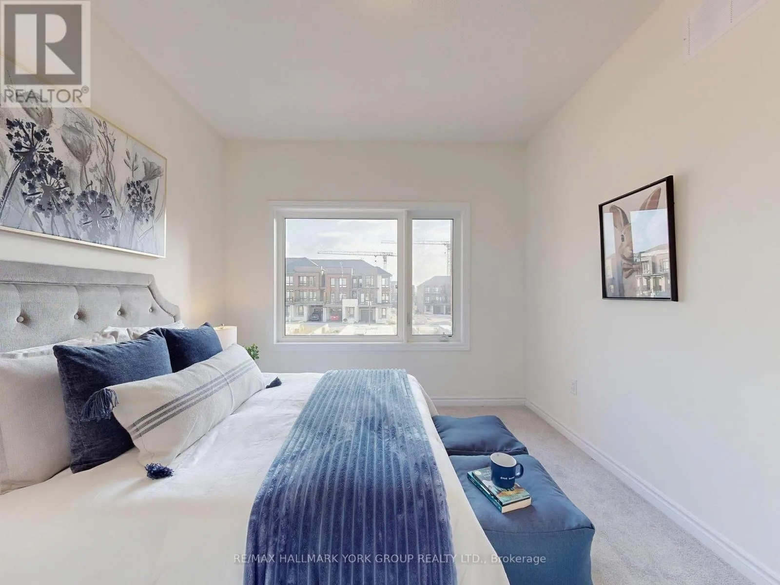 42 BLICK CRESCENT