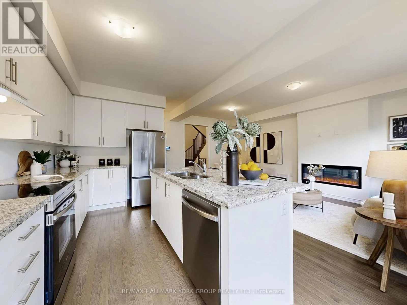 42 BLICK CRESCENT