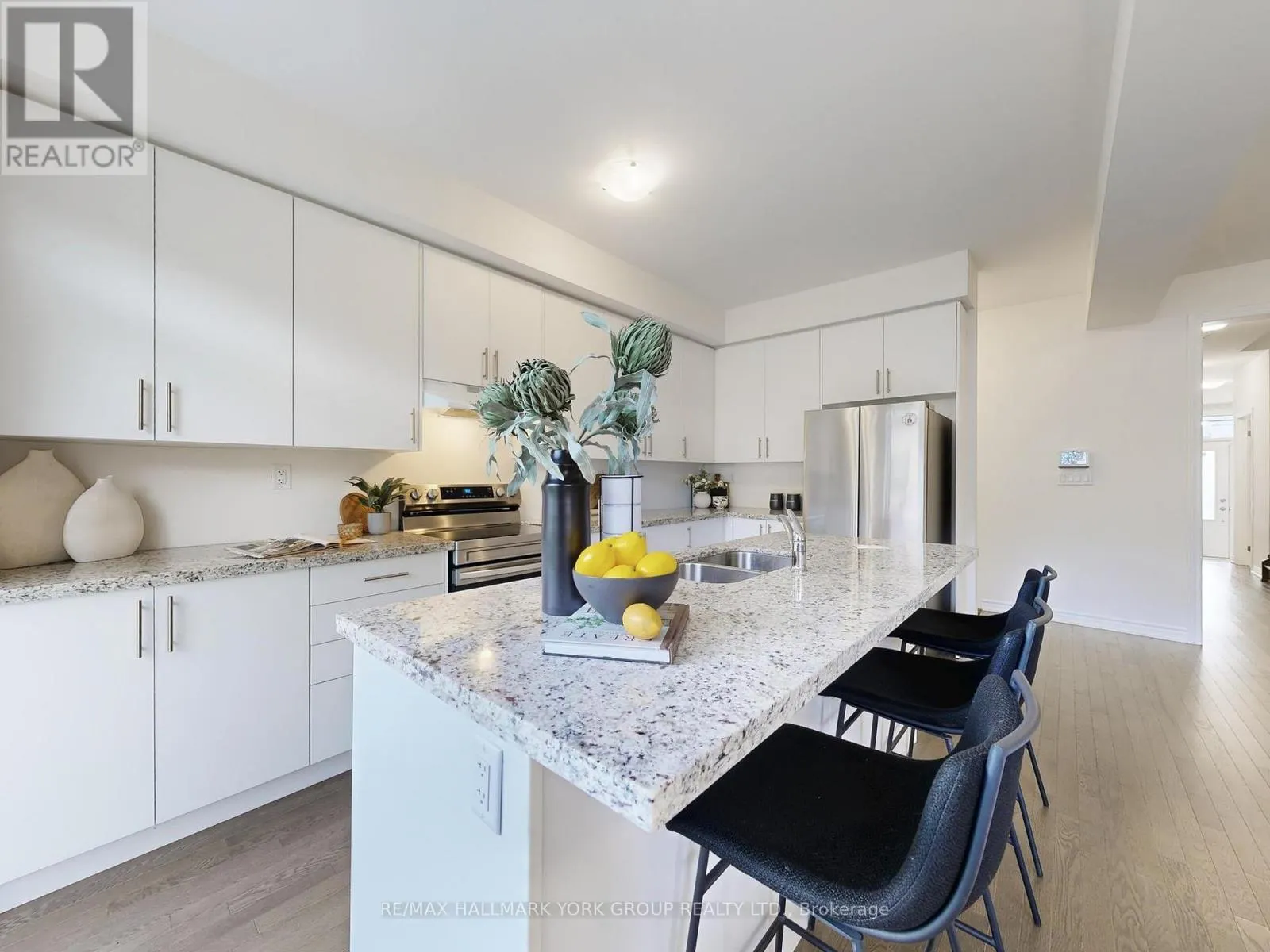 42 BLICK CRESCENT