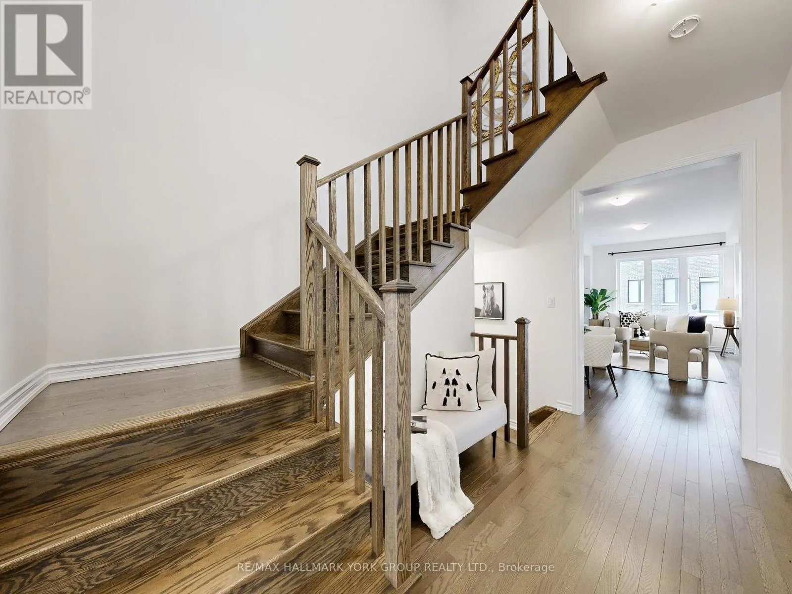 42 BLICK CRESCENT