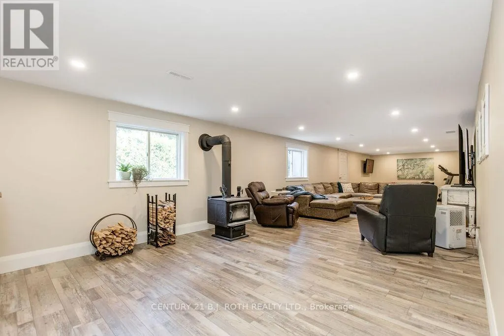 3257 LIAH LANE