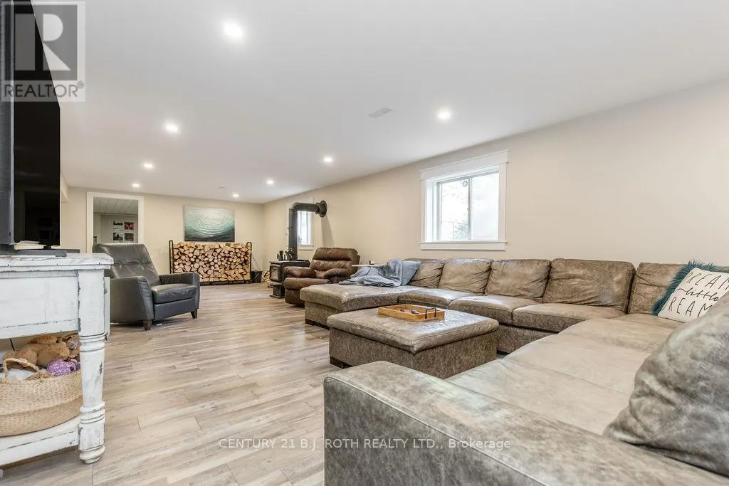 3257 LIAH LANE