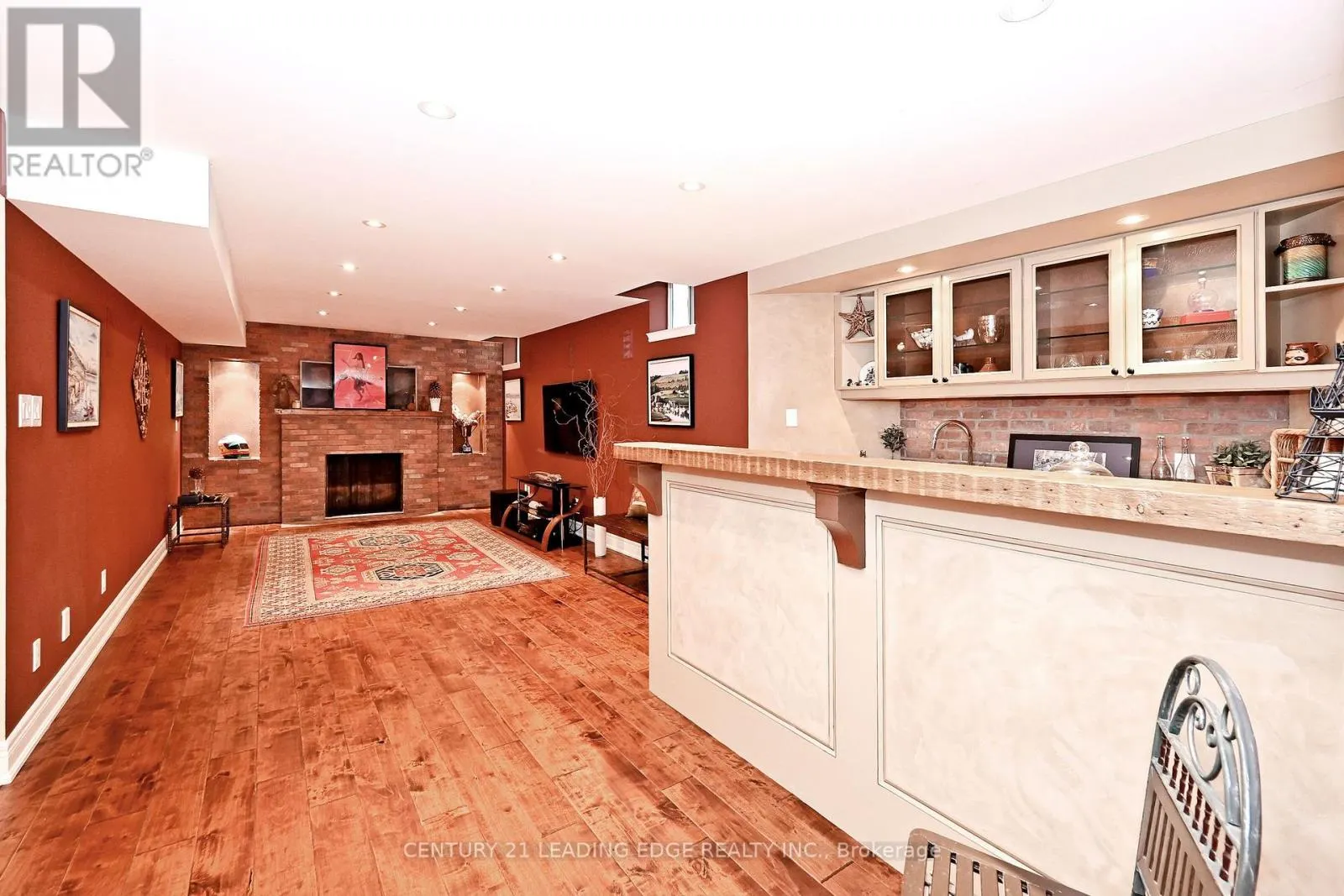 7 NORMANDALE ROAD