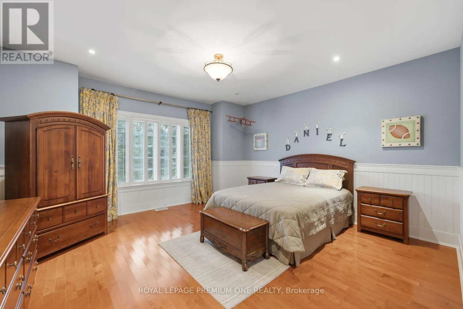 36 NORTHFIELD COURT