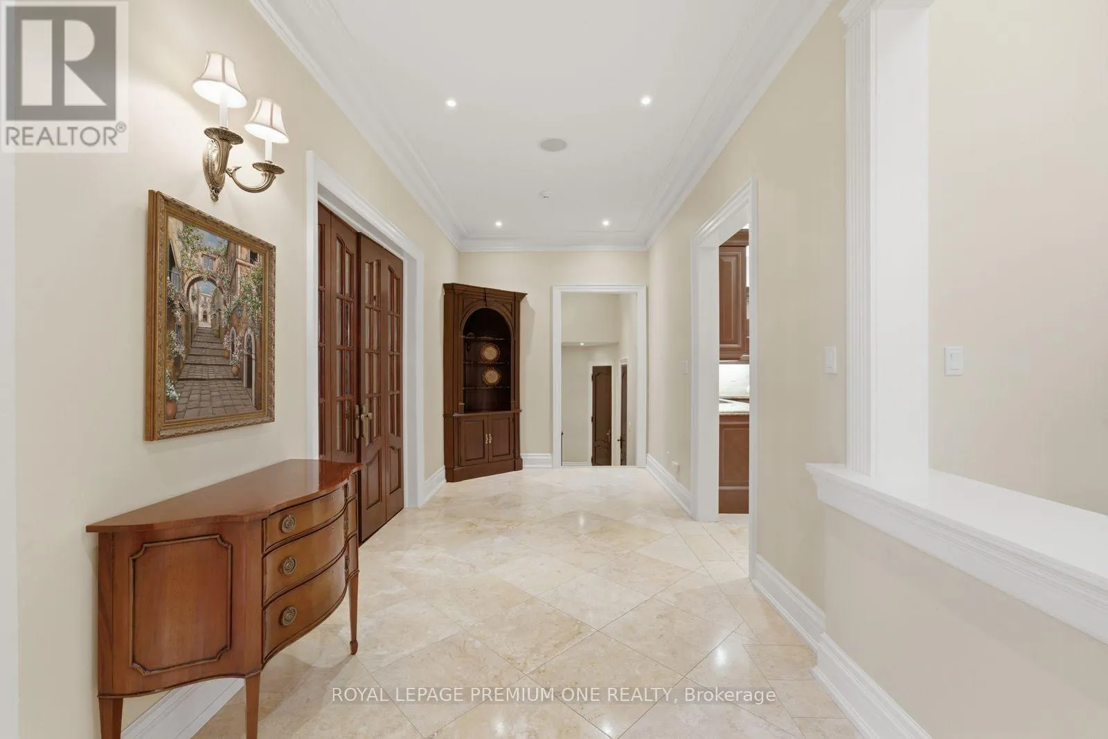 36 NORTHFIELD COURT