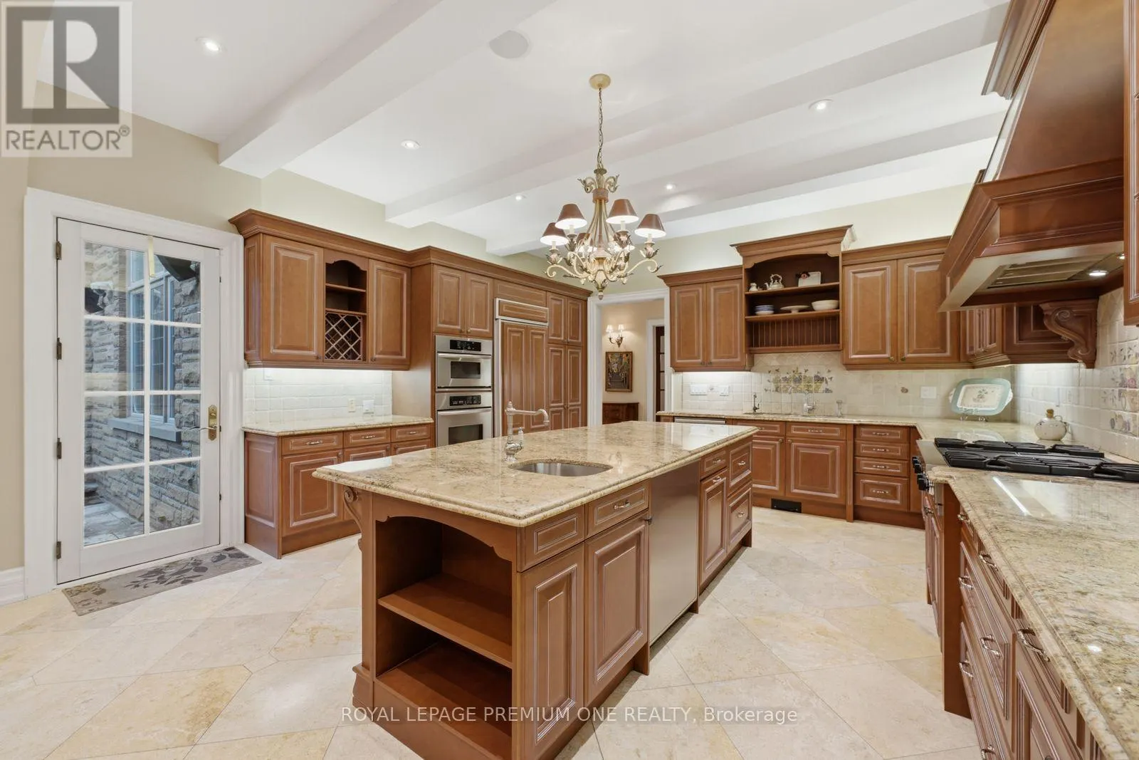36 NORTHFIELD COURT