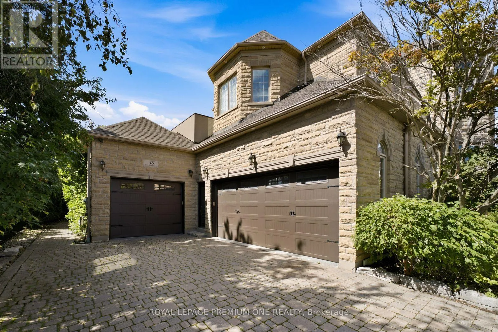 36 NORTHFIELD COURT
