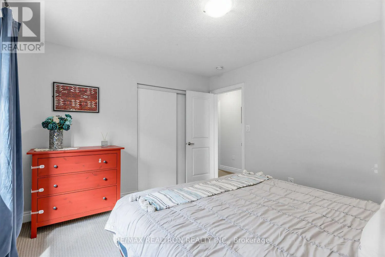 220 DEGRAAF CRESCENT