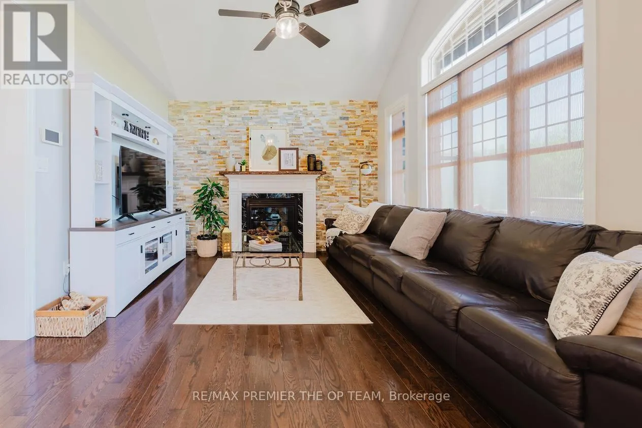 22 ADELIA PLACE