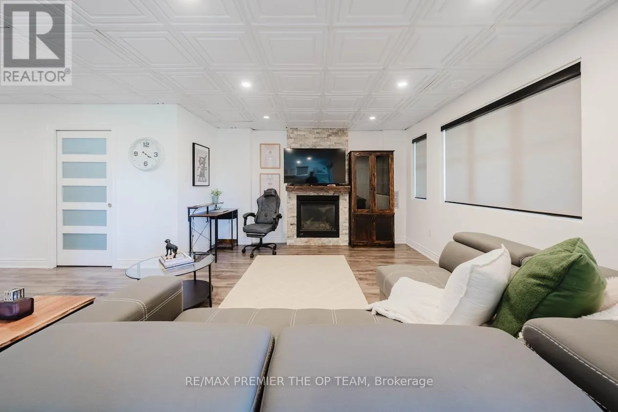 22 ADELIA PLACE