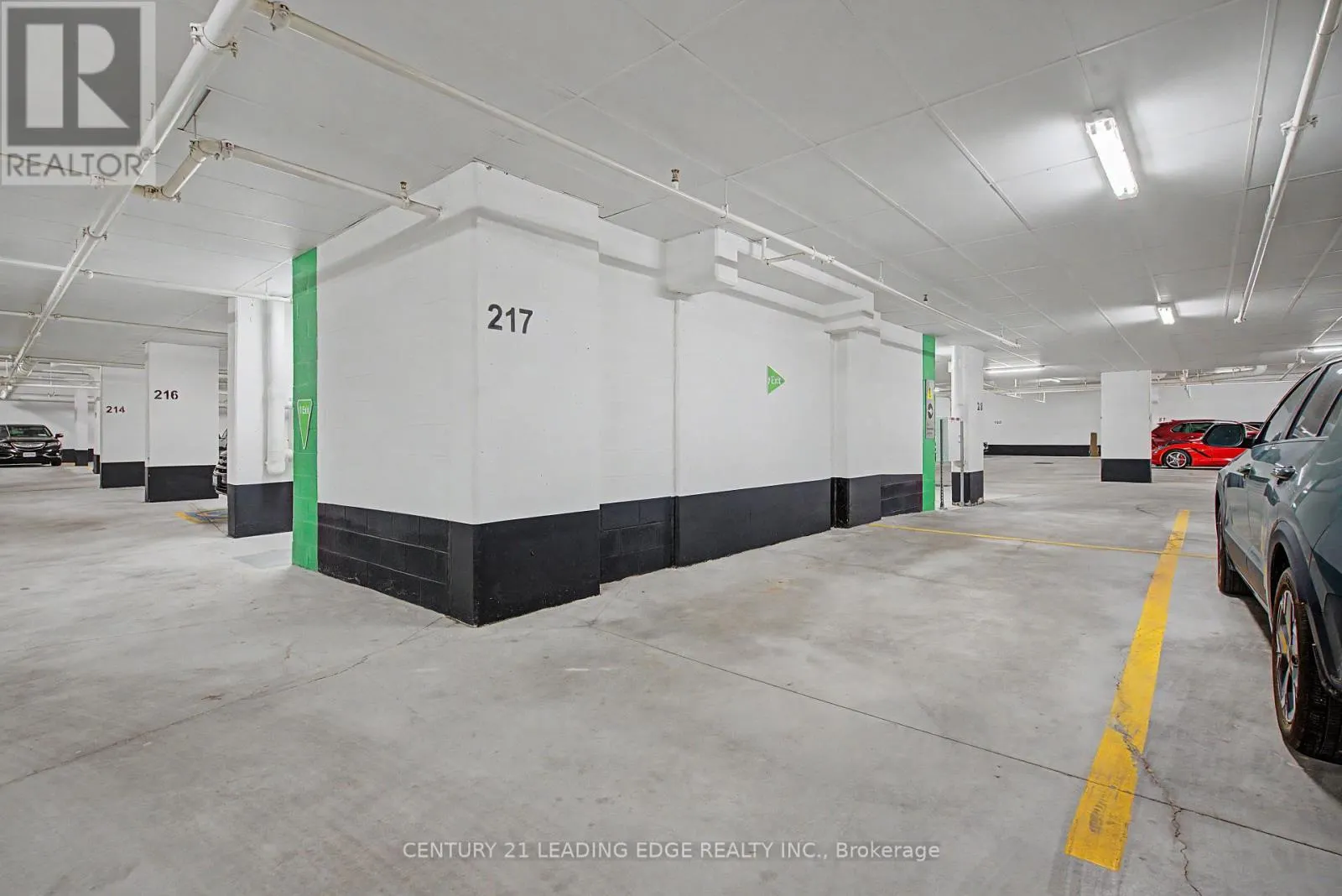 312 - 25 BAKER HILL BOULEVARD
